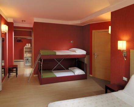l'hotel porto Antico di Genova è l'albergo tre stelle più vicino all'Acquario! Hotel indicato per le famiglie che vengono a Genova. Vedi tutte le nostre offerte e prenota la camera che preferisci ora!