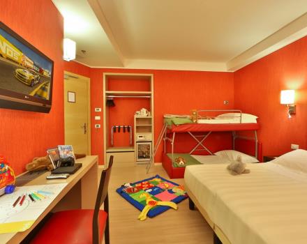 Looking for a family hotel in the Centre of Genoa? Book Best Western Hotel Porto Antico di Genova, newly renovated rooms designed to accommodate families with children in your stay in Genoa.