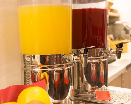 Looking for a hotel in Genoa with a good breakfast? Hotel booking Porto Antico di Genova. Our breakfast is made only of high-grade product with typical regional products.