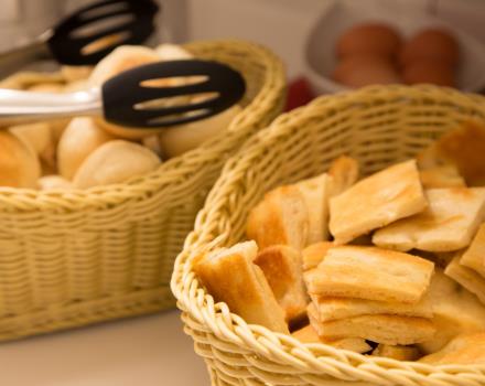 Looking for a hotel in Genoa with a good breakfast? Hotel booking Porto Antico di Genova. Our breakfast is made only of high-grade product with typical regional products.